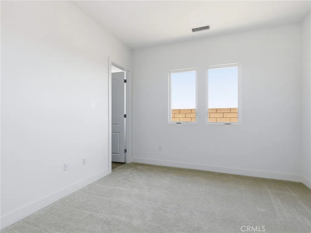 24150 W Corte Zafiro, Valencia, California 91354 home-pic-32